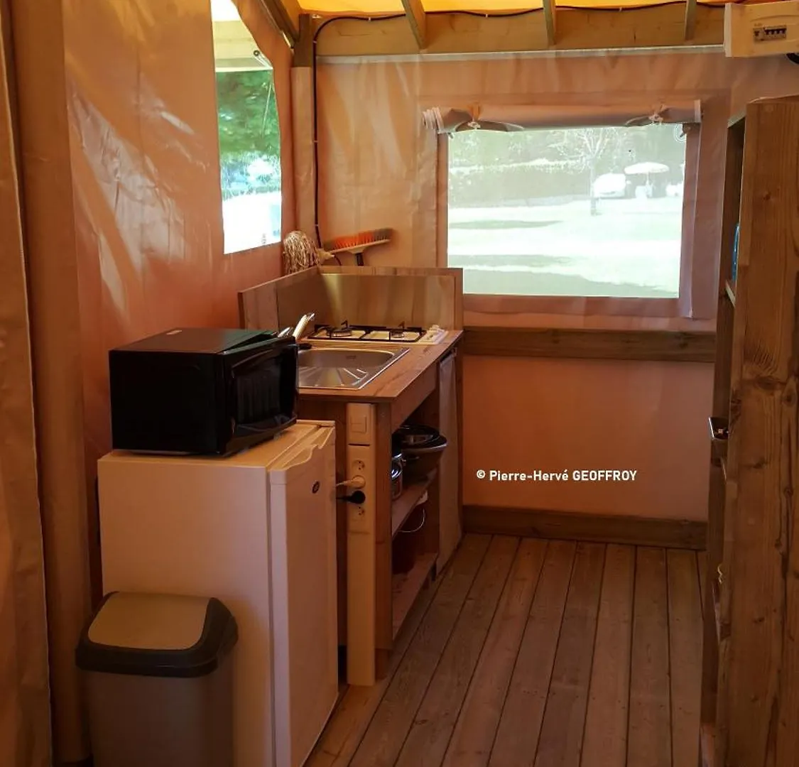Camping Le Calatrin - Onlycamp Paladru